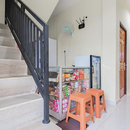 Reddoorz Near Arka Sepinggan Airport Balikpapan Hotel Екстериор снимка